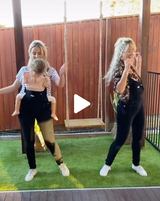 Three generations in the mumsie