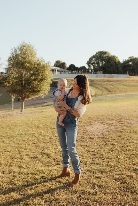 the classic - the mumsie baby wearing overalls maternity baby carrier pregnancy