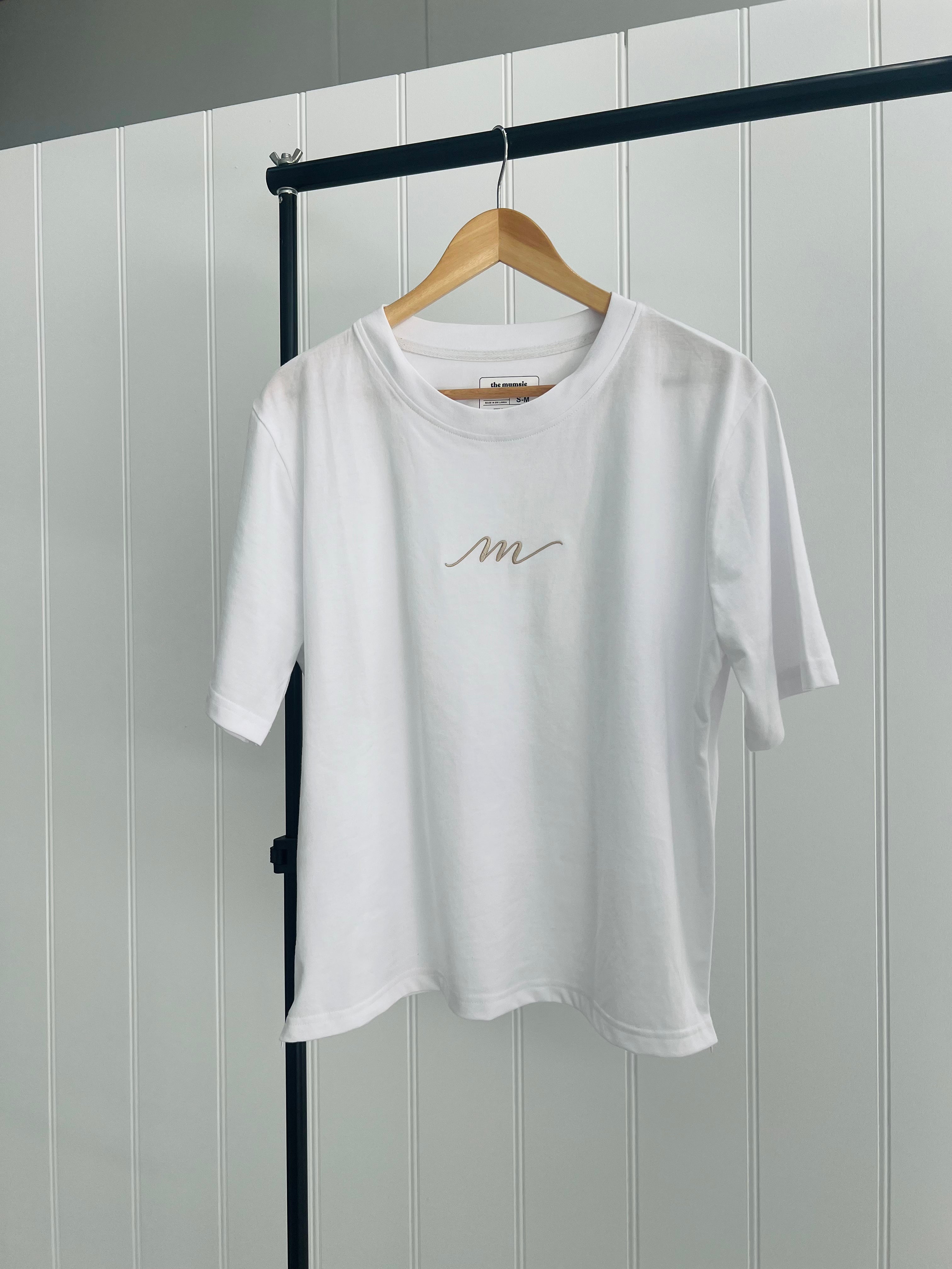 the mumsie staple tee