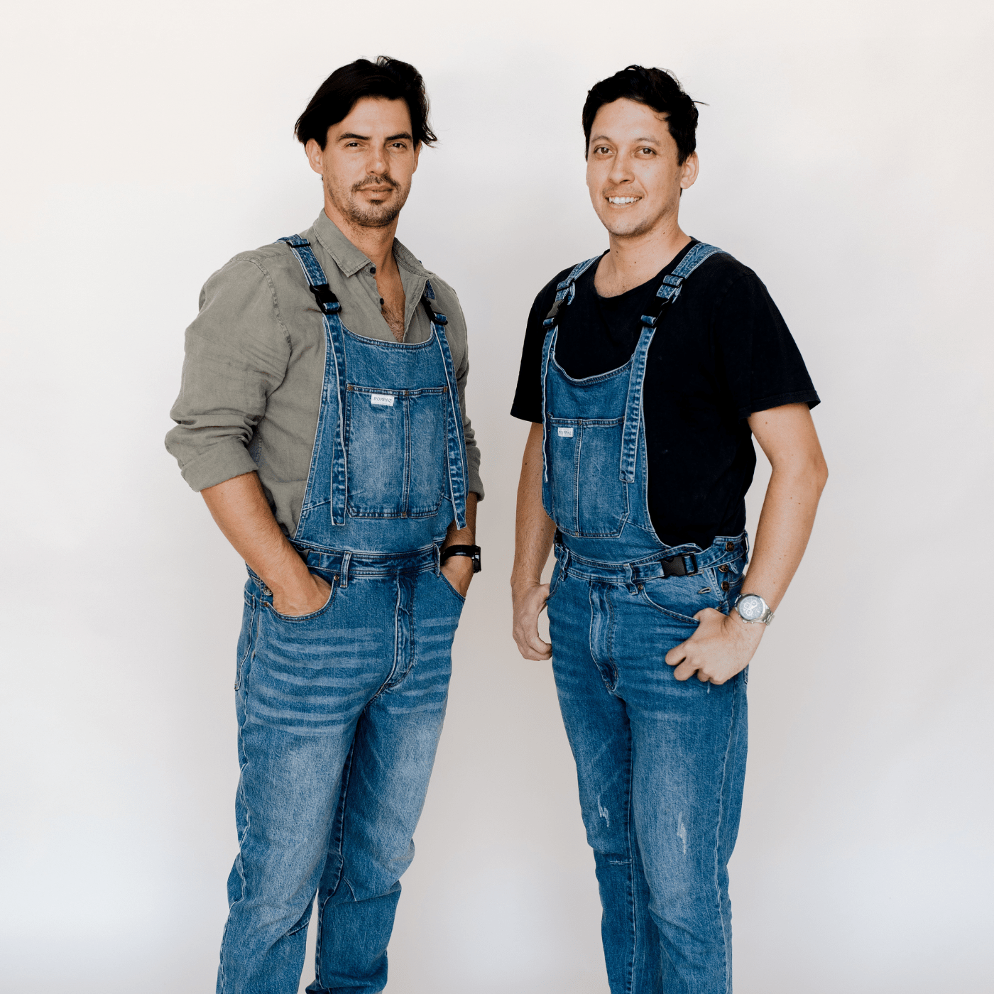 the rompaz - the mumsie baby wearing overalls maternity baby carrier pregnancy